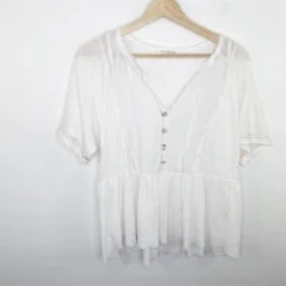 Short sleeve white